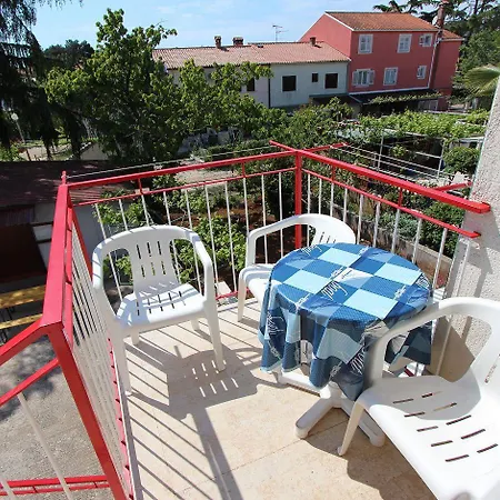 Apartament Bezauberndes Nur 190 Meter Zum Mit 2 Klimaanlagen Rovinj